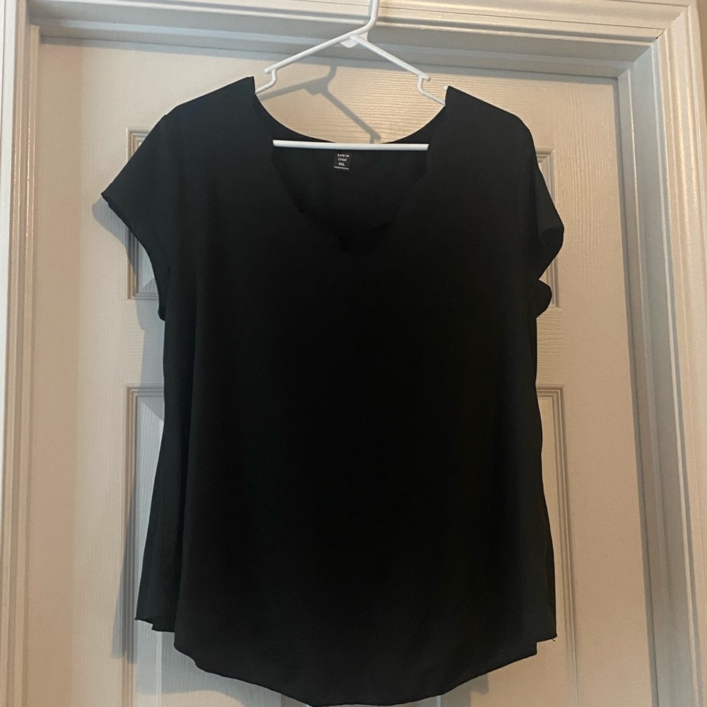 SHEIN Black V-Neck Short Sleeve Blouse